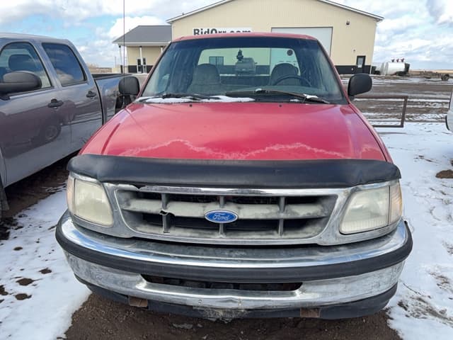 Image of Ford F-150 equipment image 1