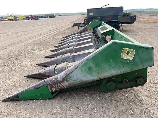 Image of John Deere 843 equipment image 1