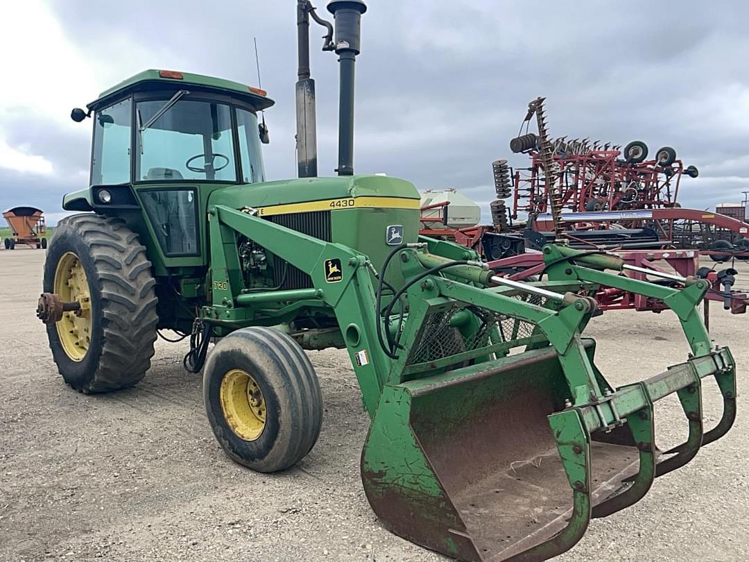 Image of John Deere 4430 Primary image