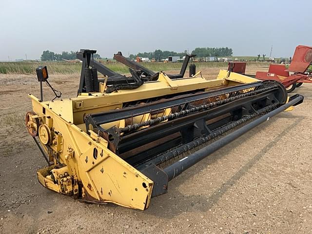 Image of New Holland 2300 equipment image 3