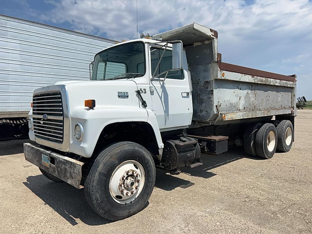 Image of Ford 8000 Primary image