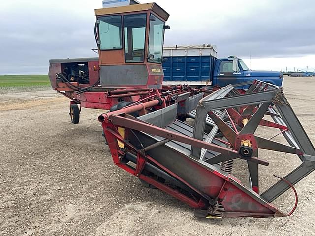 Image of Versatile 400 equipment image 2