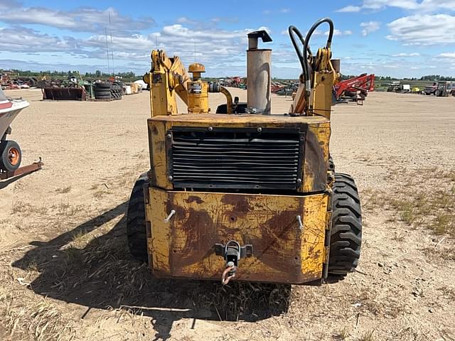 Image of Case 1737 equipment image 1