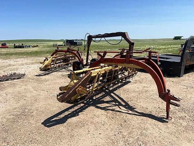 Image of New Holland 258 equipment image 1