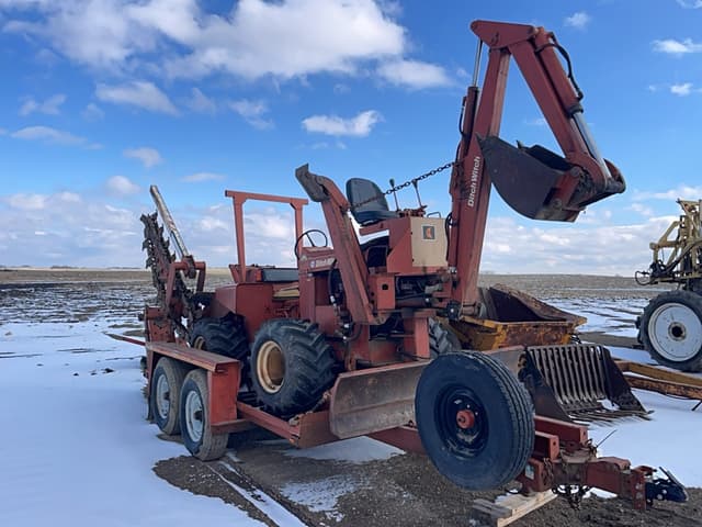 Image of Ditch Witch R65 equipment image 3