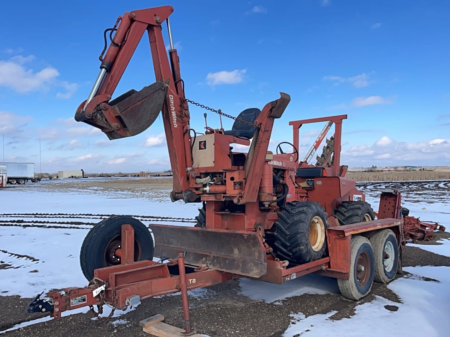 1976 Ditch Witch R65 Equipment Image0