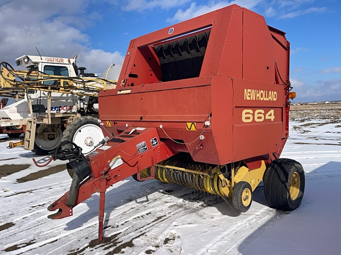 New Holland 664 Equipment Image0