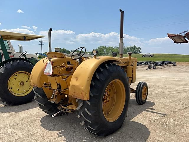Image of Minneapolis-Moline G705 equipment image 3