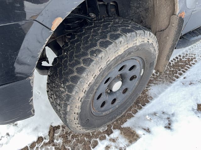 Image of Ford F-150 equipment image 2