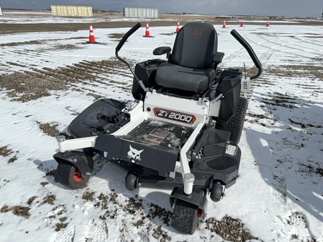 Image of Bobcat ZT2000 equipment image 1