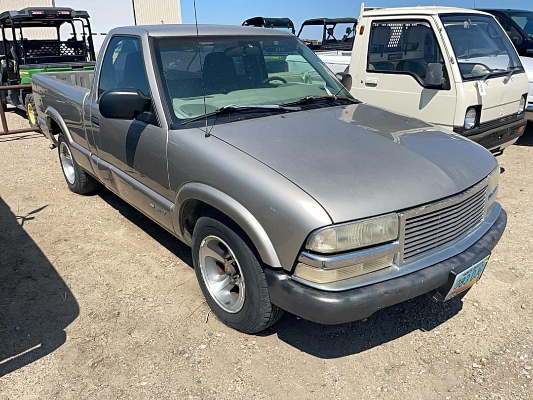 Image of Chevrolet S10 Primary image