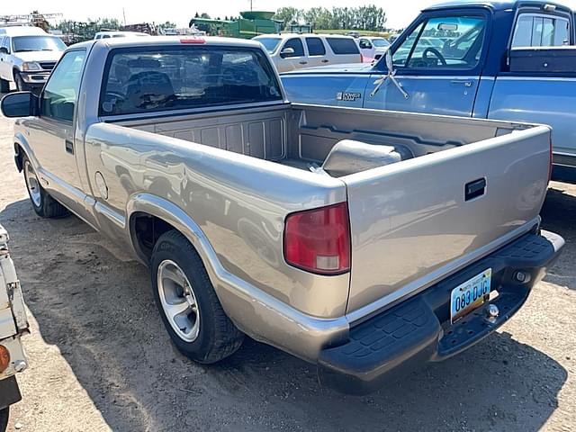 Image of Chevrolet S10 equipment image 3