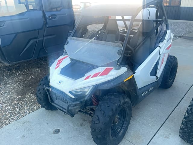 Image of Polaris RZR 200 equipment image 4