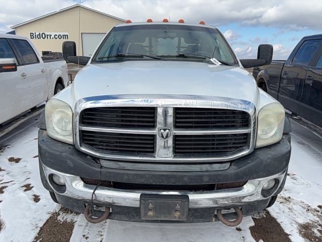 Image of Dodge Ram 4500 equipment image 1