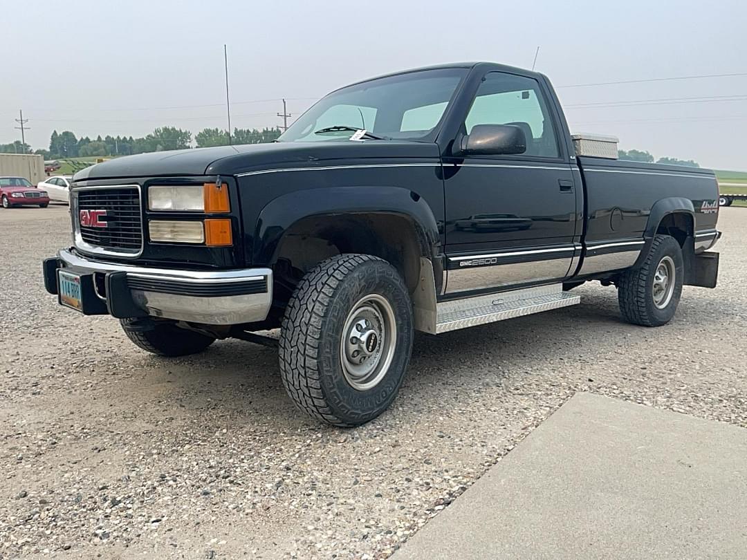 Image of GMC 2500HD Primary image
