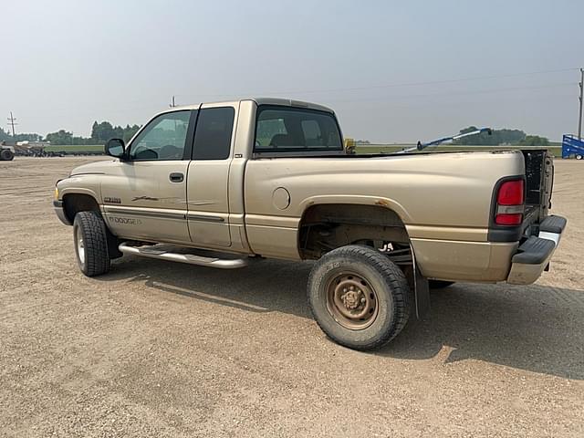 Image of Dodge Ram 2500 equipment image 1