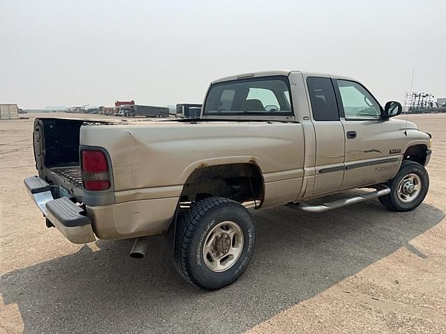Image of Dodge Ram 2500 equipment image 3