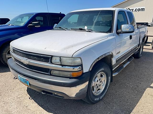 Image of Chevrolet 1500 equipment image 2