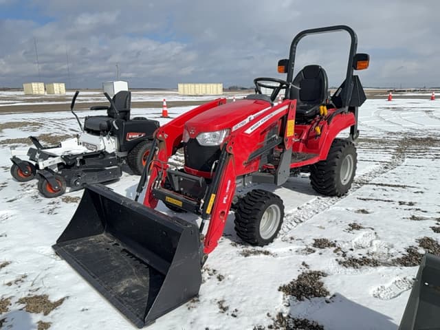 Image of Massey Ferguson GC1723 equipment image 1