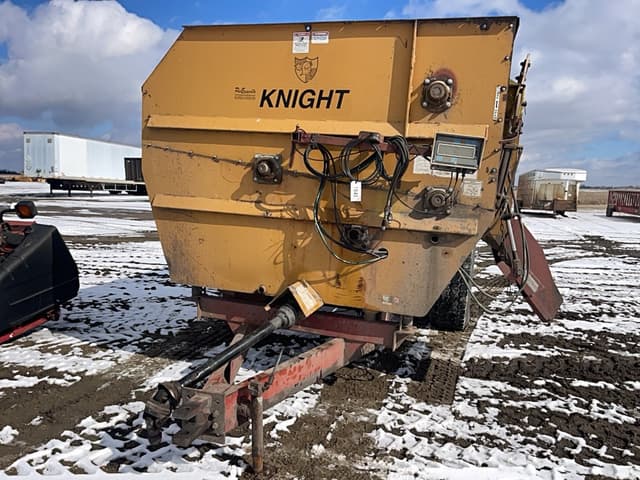 Image of Knight 3042 equipment image 1