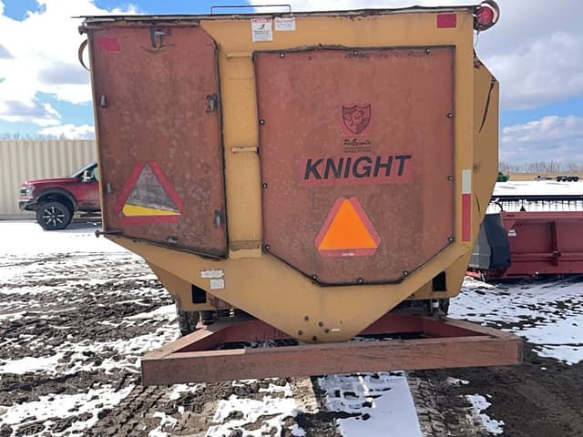 Image of Knight 3042 equipment image 3