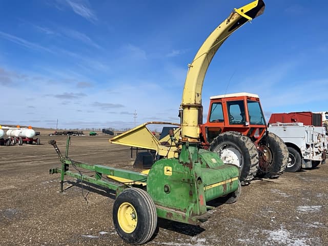 Image of John Deere 3800 equipment image 2