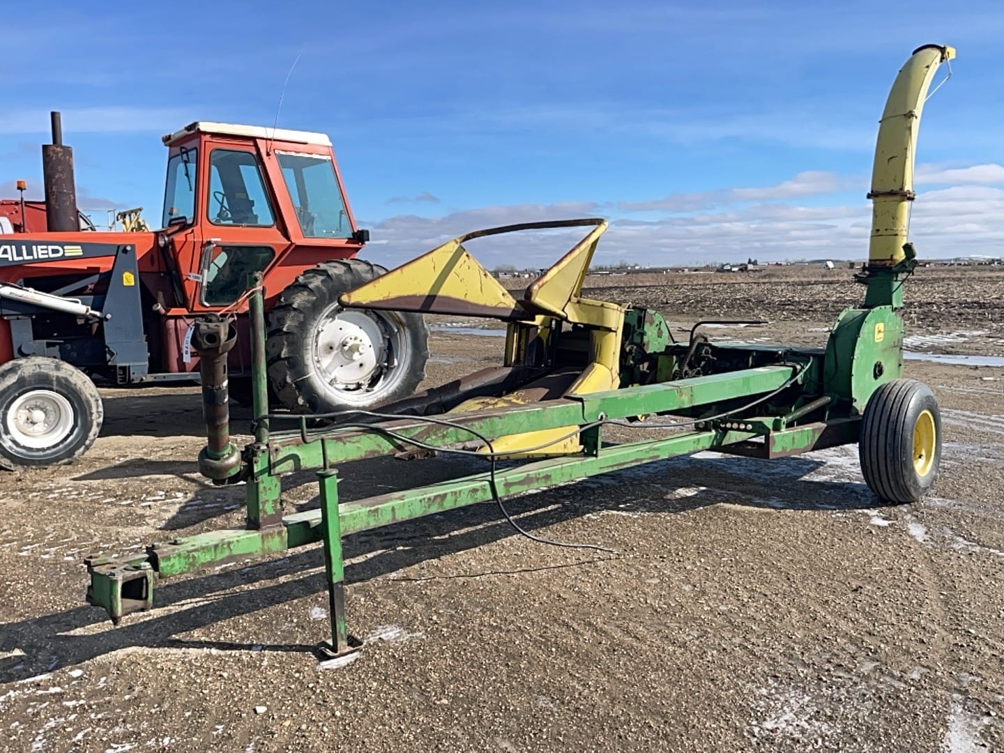 John Deere 3800 Equipment Image0