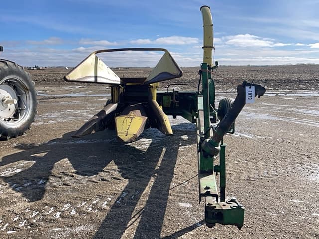 Image of John Deere 3800 equipment image 1