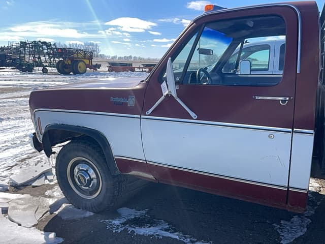 Image of Chevrolet Scottsdale 20 equipment image 4