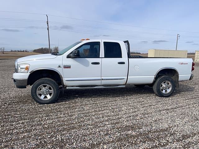 Image of Dodge Ram 2500 equipment image 1