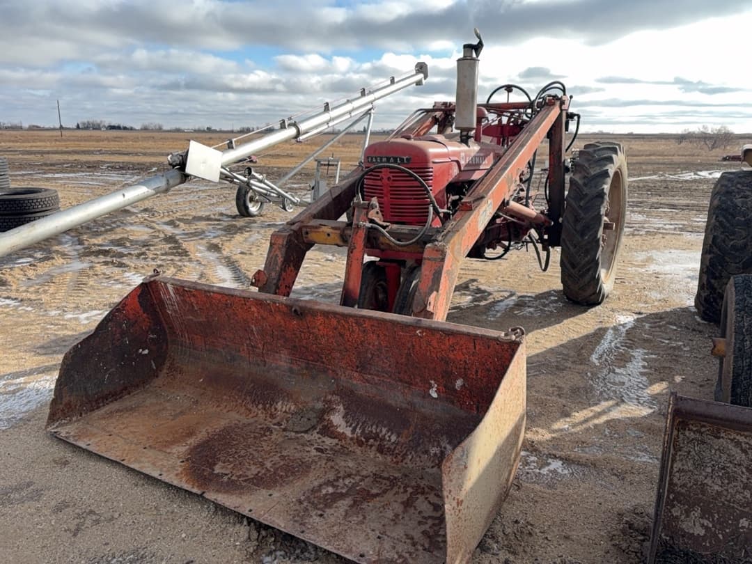 Image of Farmall H Primary image