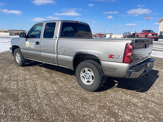 Image of Chevrolet 1500 equipment image 2