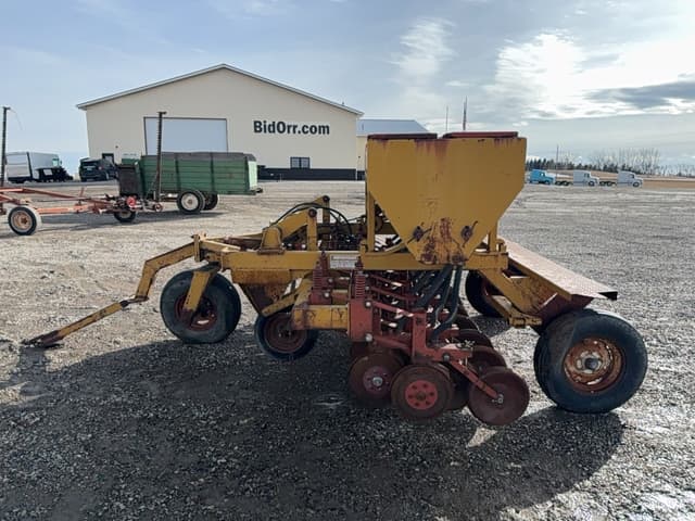 Image of Haybuster 107 equipment image 2