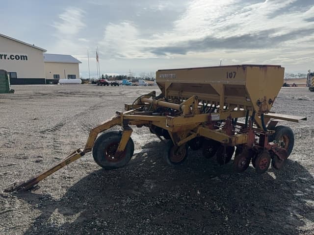 Image of Haybuster 107 equipment image 1