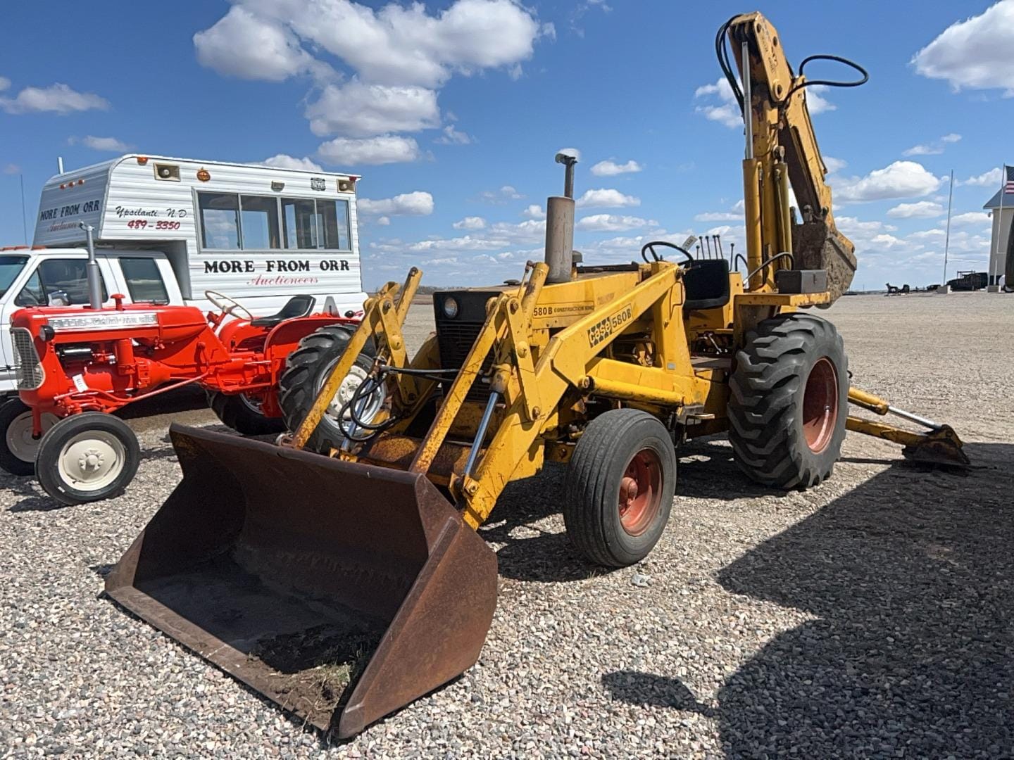 Main image Case 580B