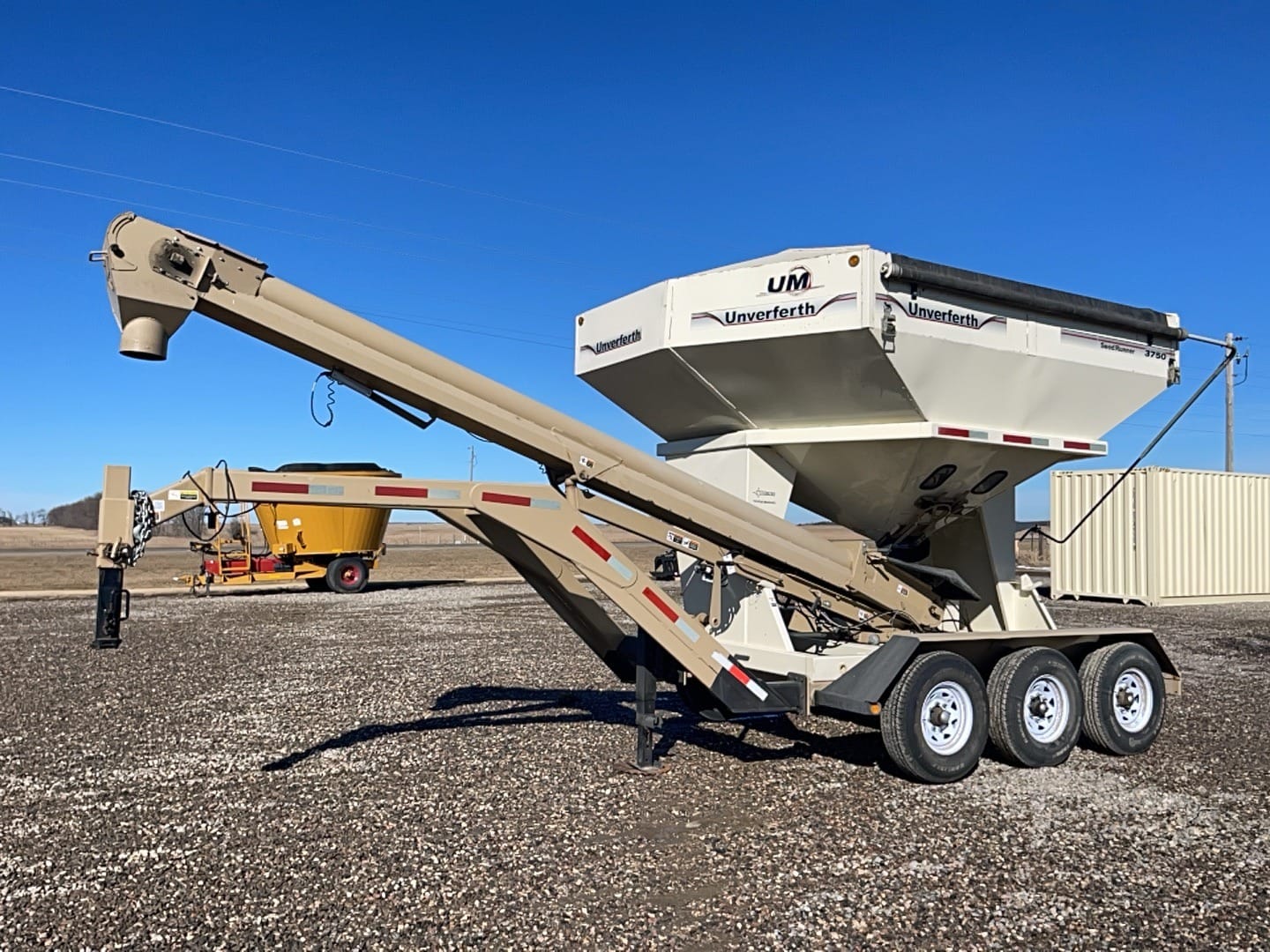 Unverferth 3750 Equipment Image0