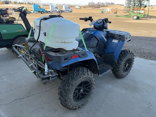 Image of Polaris Sportsman 400 equipment image 4