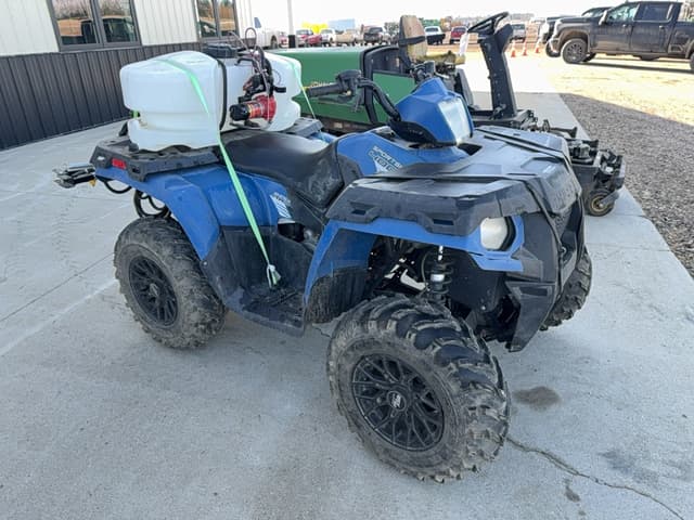 Image of Polaris Sportsman 400 equipment image 3