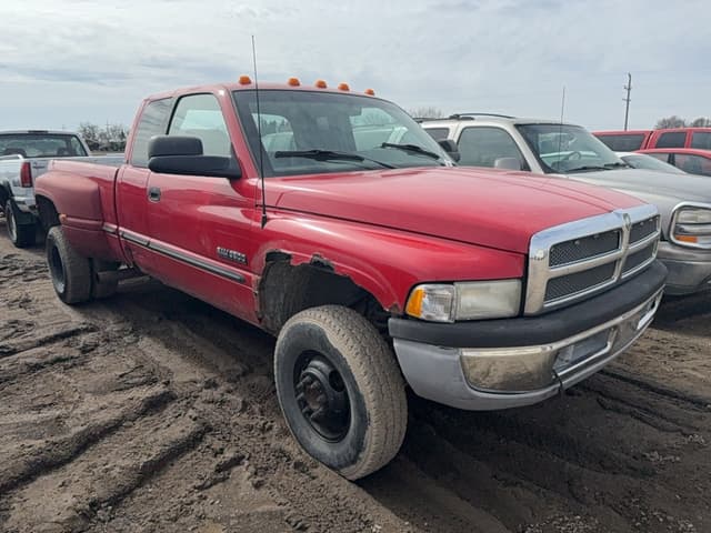 Image of Dodge Ram 3500 equipment image 4