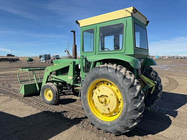 Image of John Deere 4010 equipment image 3