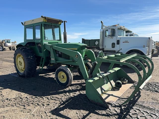 Image of John Deere 4010 equipment image 4