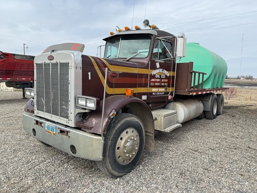 Image of Peterbilt 359 Primary image