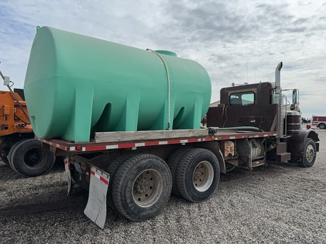 Image of Peterbilt 359 equipment image 3