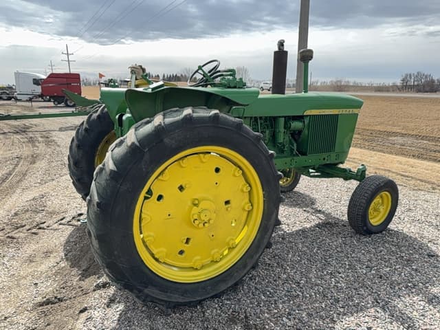 Image of John Deere 3010 equipment image 3