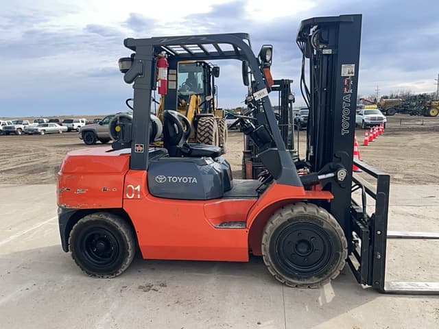 Image of Toyota 7FGKU40 equipment image 3