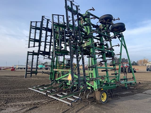 Image of John Deere 1060 equipment image 4