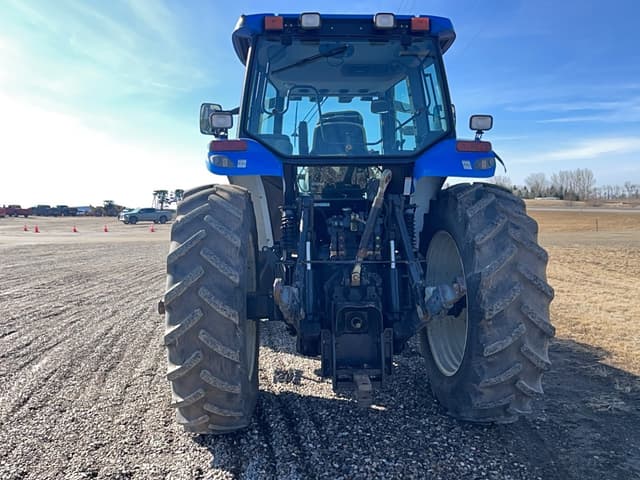 Image of New Holland TM175 equipment image 3