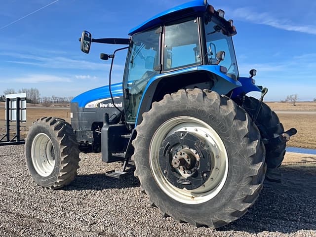 Image of New Holland TM175 equipment image 1