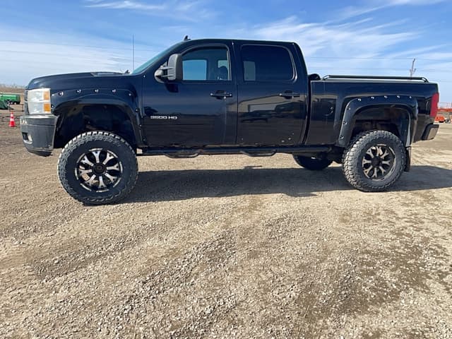 Image of Chevrolet 3500HD equipment image 1