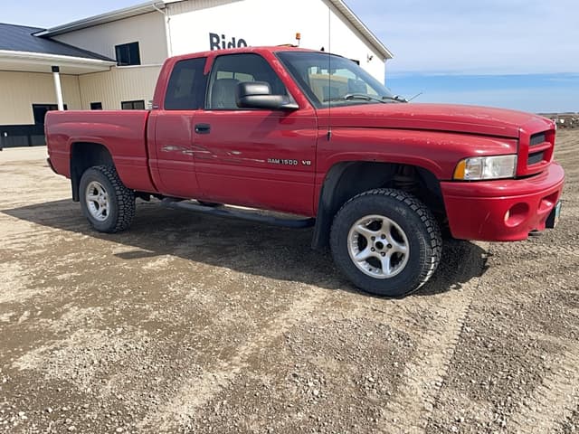 Image of Dodge Ram 1500 equipment image 3